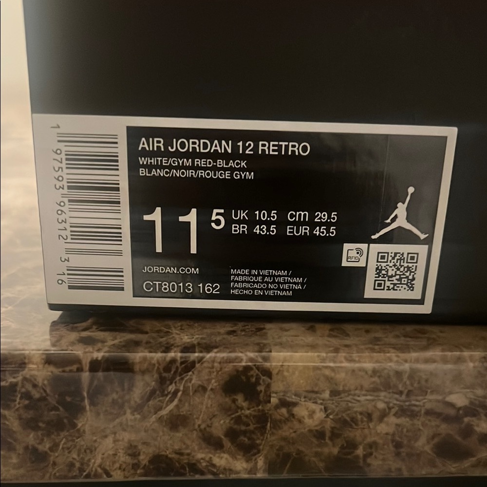 Air Jordan 12 Retro White/Gym Red-Black(Slightly Used)